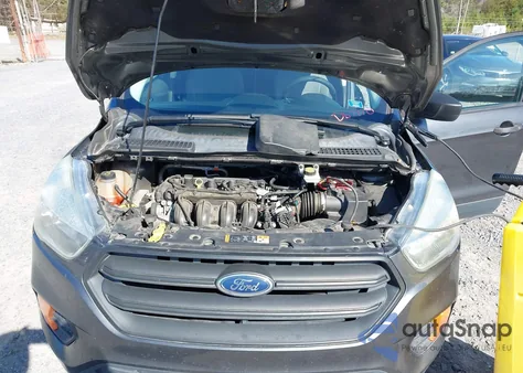 2017 Ford Escape S z USA, uszkodzony, nr VIN 1FMCU0F7XHUD67770